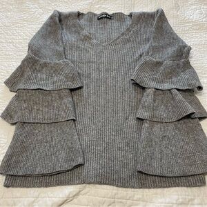 Urban mix LA Grey Ruffle Sleeve Long Sleeve Knit Size L